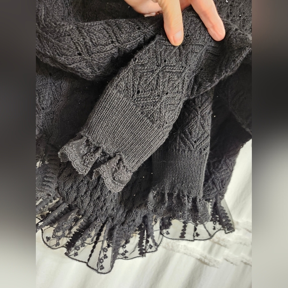 Beautiful, Vtg, Zara Black Lace Trim Sweater. Quite Firm On $ - Picture 7 of 11